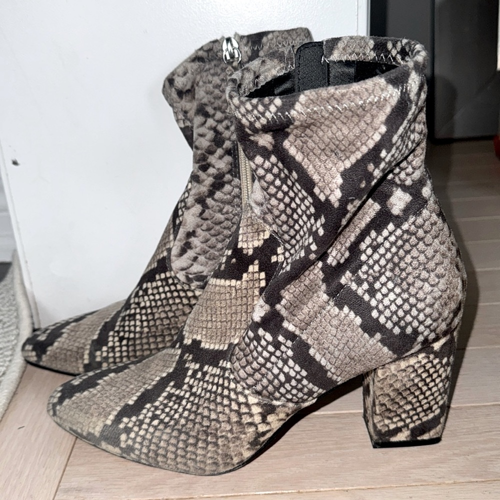 STEVE MADDEN Women's Snakeskin Ankle Boots